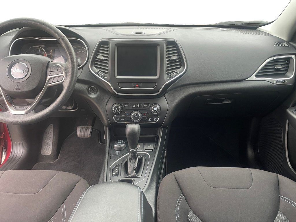 2022 Jeep Cherokee SPORT