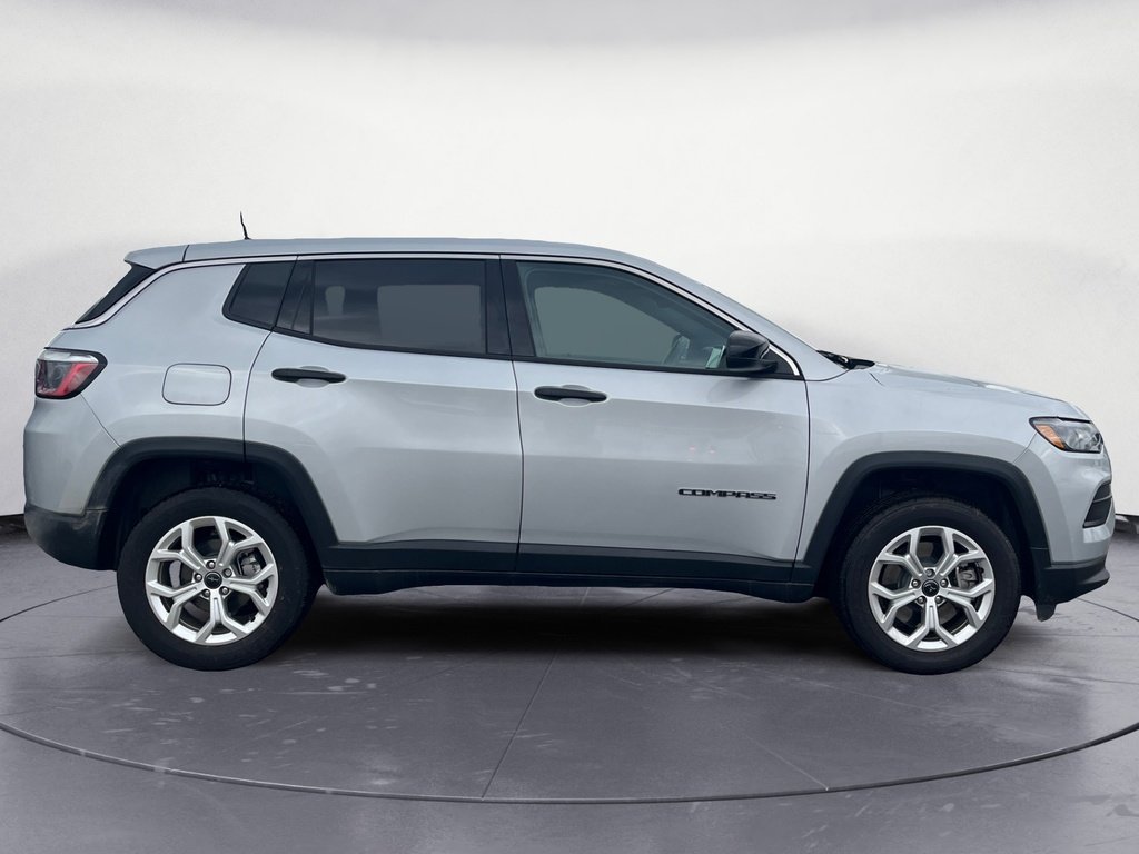 2025 Jeep Compass SPORT