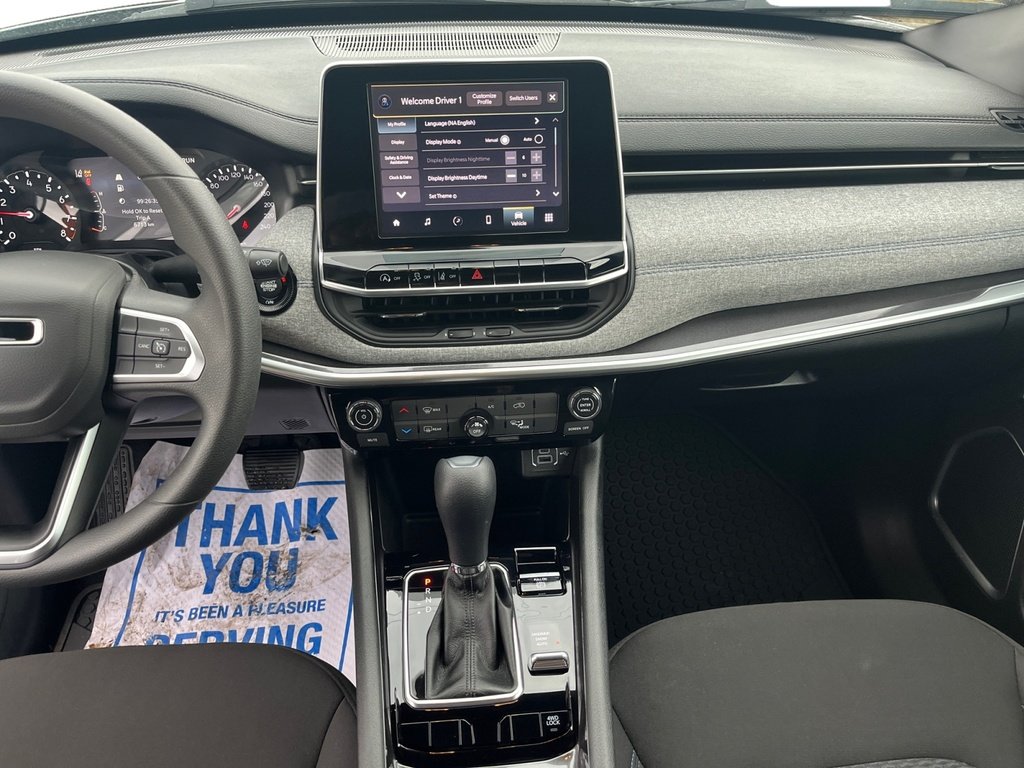 2025 Jeep Compass SPORT