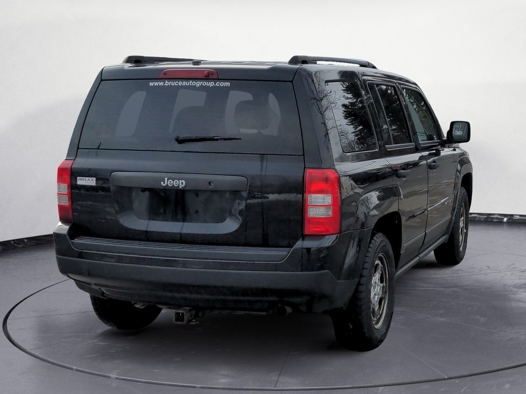 2016 Jeep Patriot SPORT