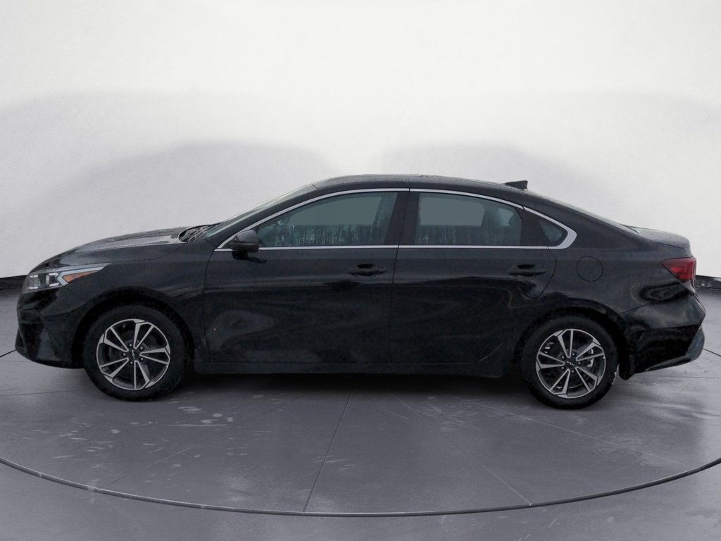 2023 Kia Forte EX