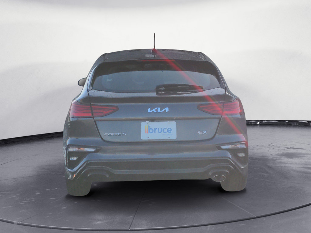 2023 Kia Forte5 EX