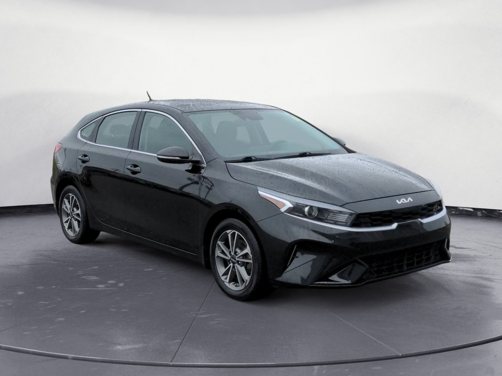 Kia Forte5 EX 2024