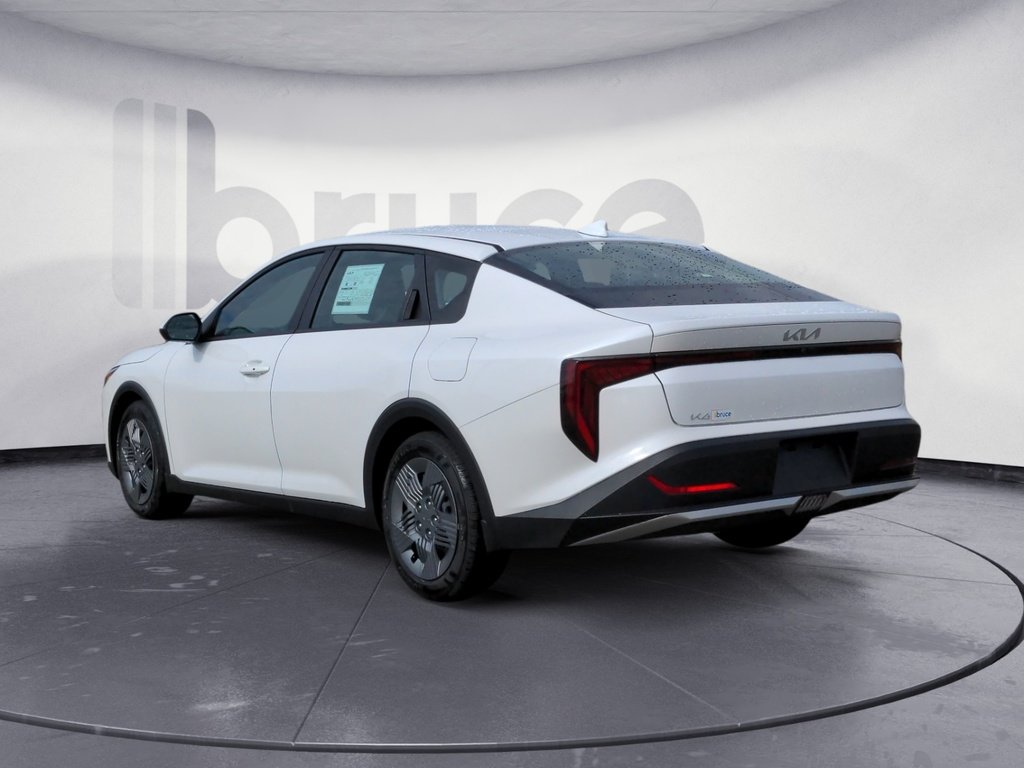 2025 Kia K4 BASE