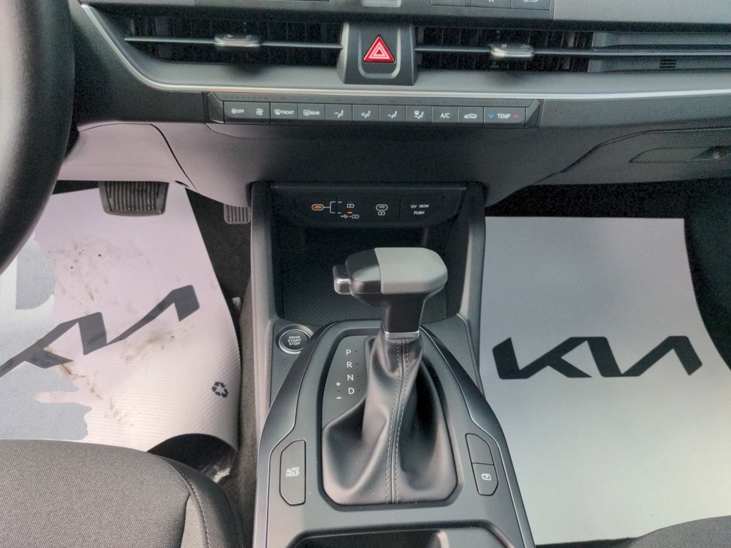 2025 Kia K4 BASE