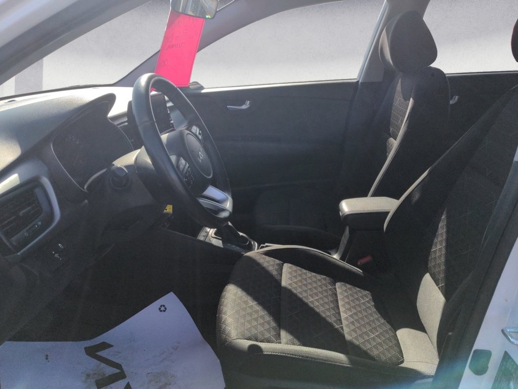2022 Kia Rio 5-door LX+