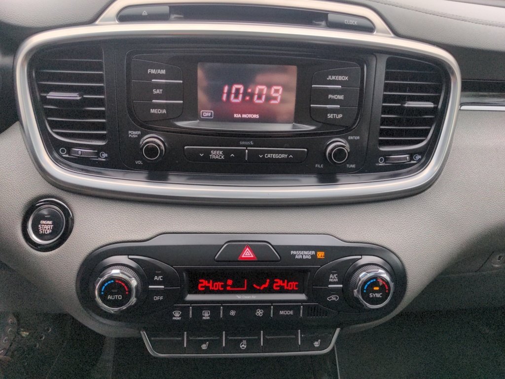 2016 Kia Sorento V6 7 Pass