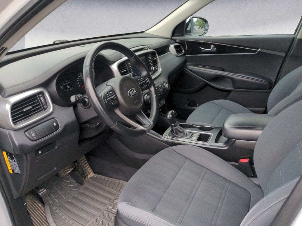 2017 Kia Sorento LX Turbo AWD + Remote Start + Winter Tires