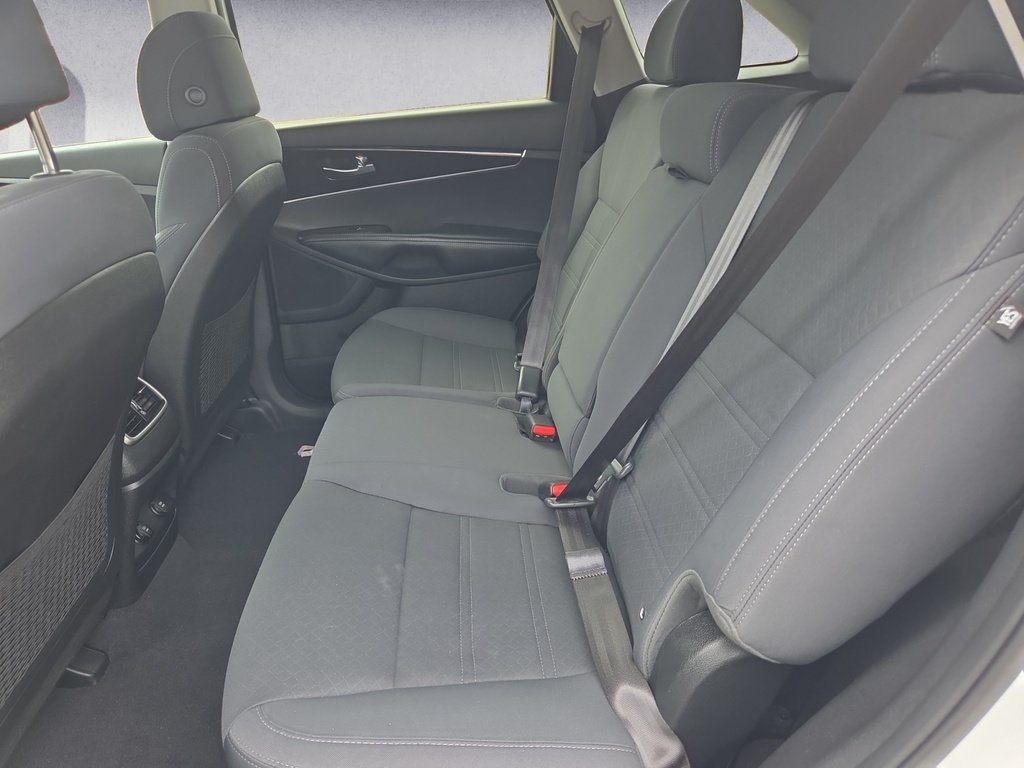 2017 Kia Sorento LX TURBO