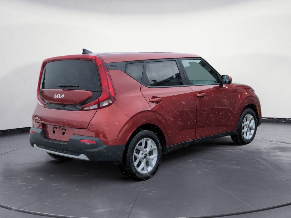 Kia Soul EX 2022