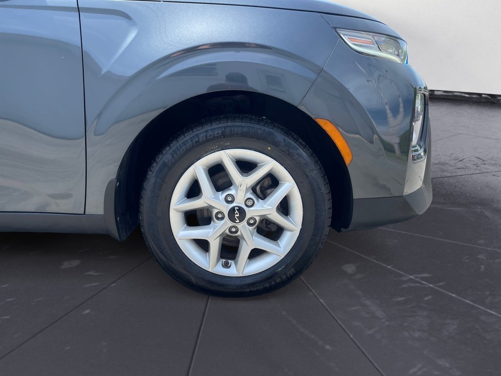 2022 Kia Soul EX