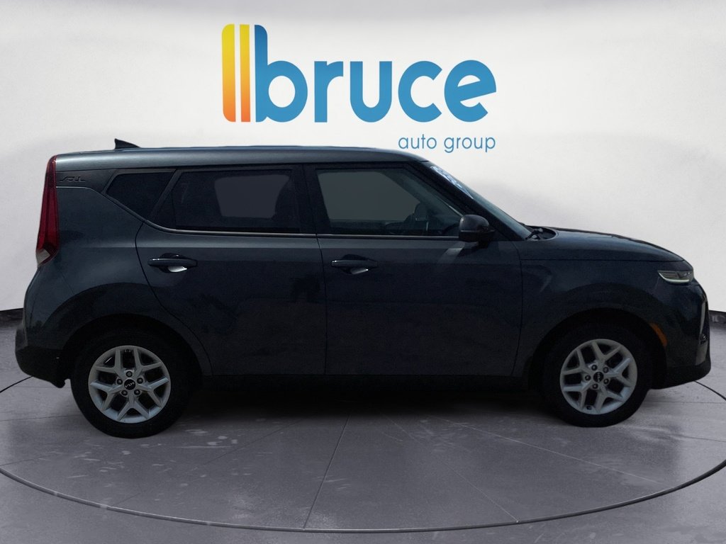 2022 Kia Soul EX