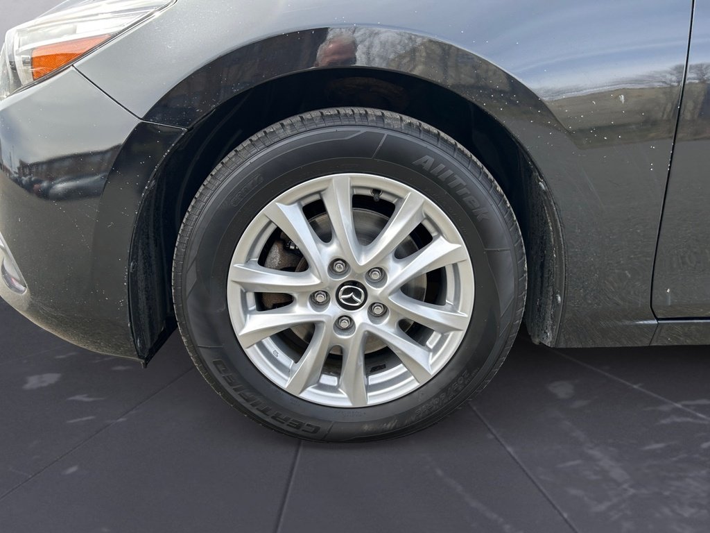 2018 Mazda 3 Sport GS  Brand New Brakes,Fresh MVI