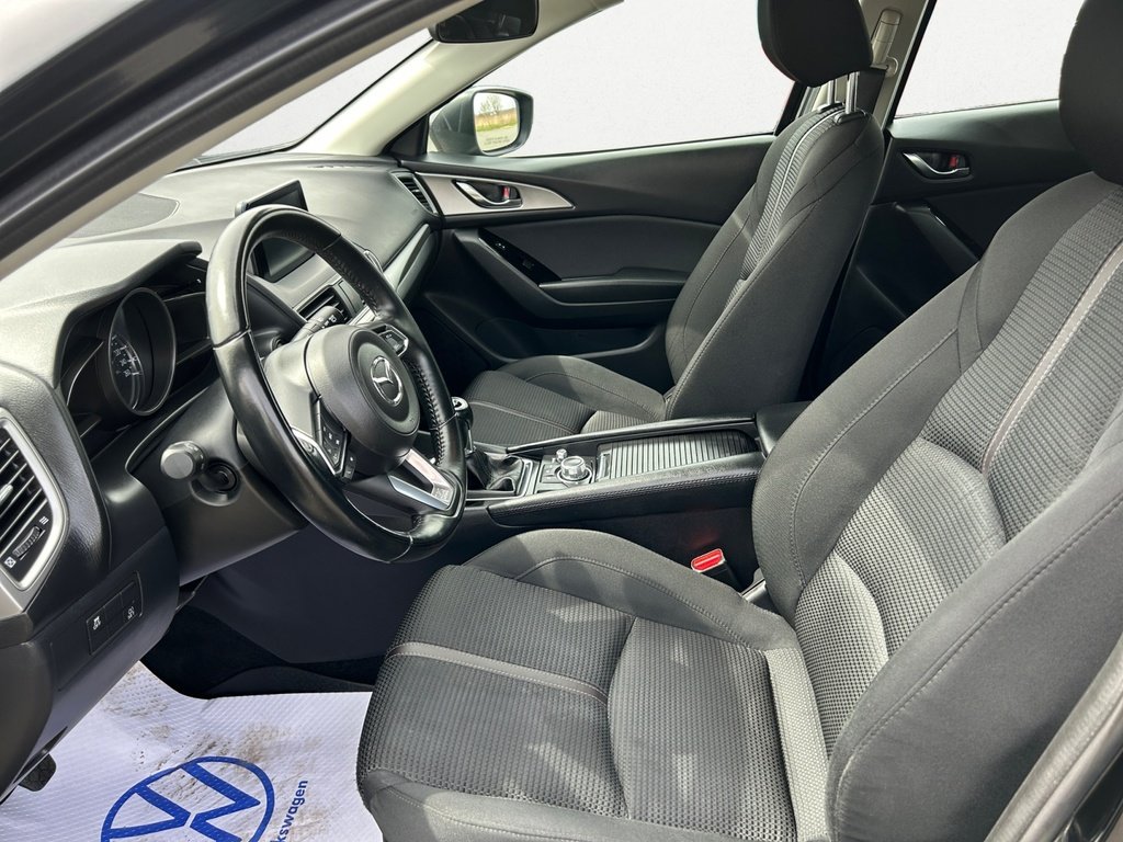 2018 Mazda 3 Sport GS  Brand New Brakes,Fresh MVI