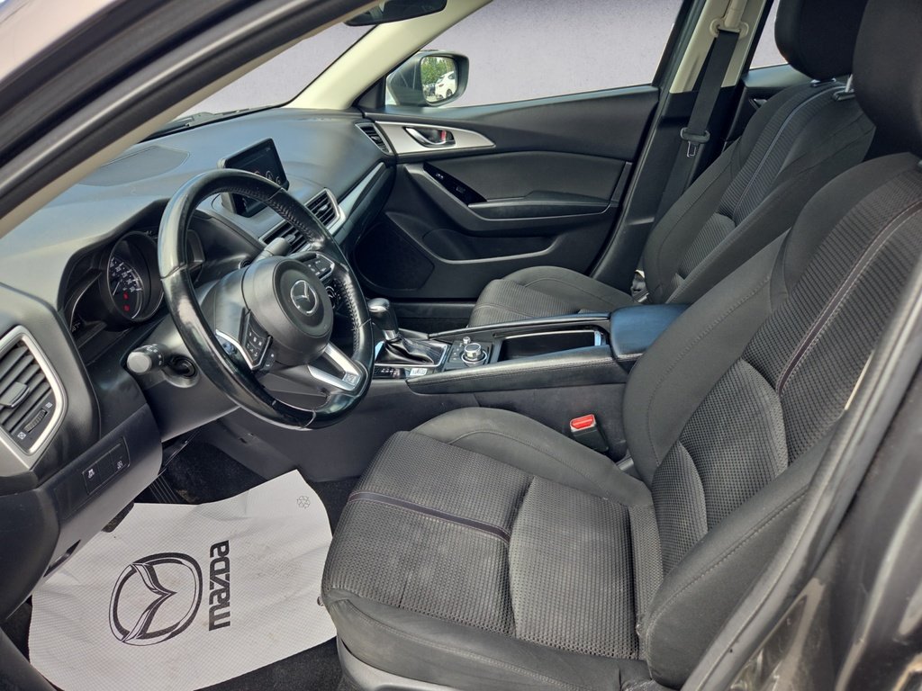2018 Mazda 3 GS