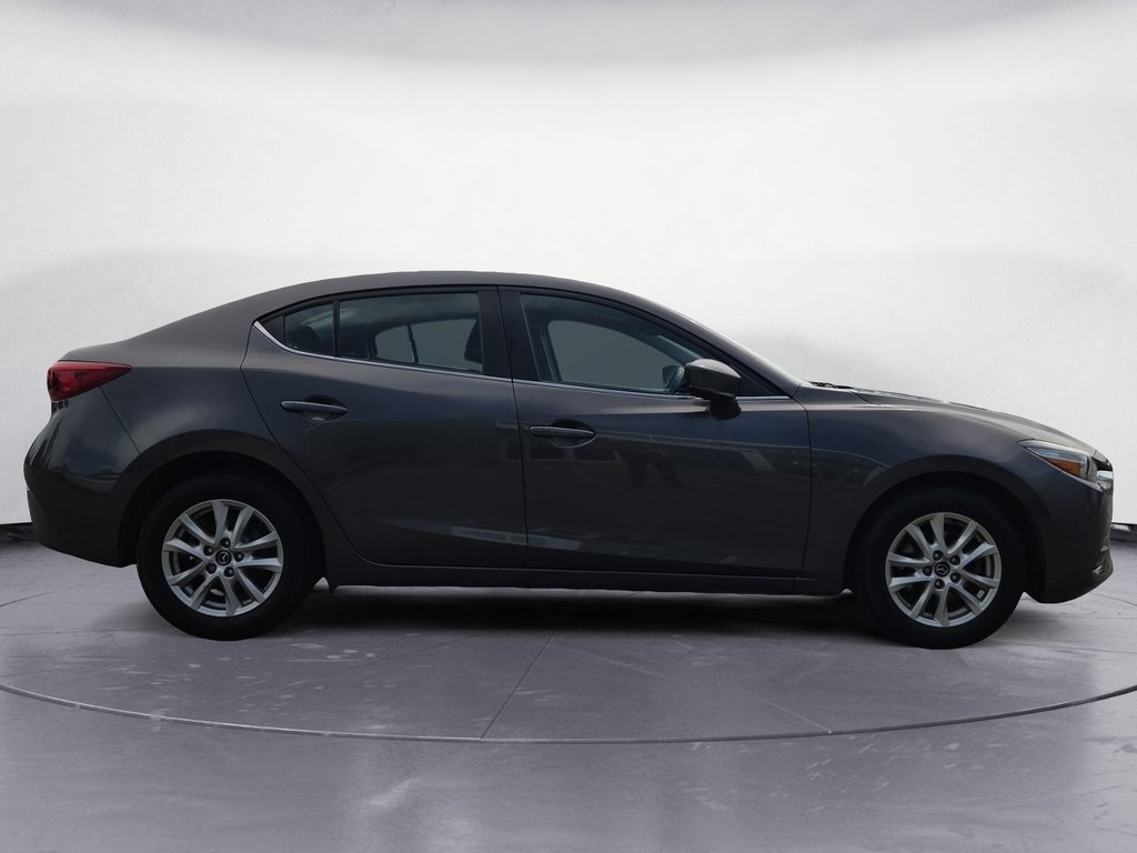 2018 Mazda 3 GS