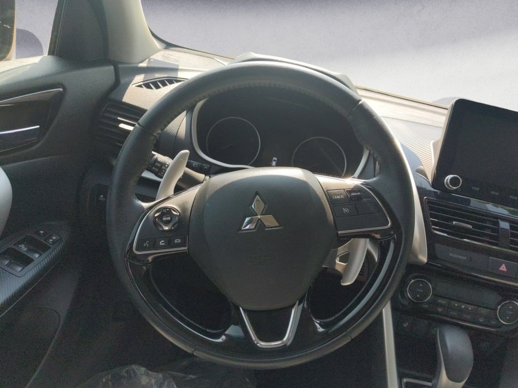 2022 Mitsubishi ECLIPSE CROSS SE