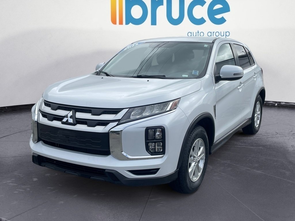 2022 Mitsubishi RVR SE