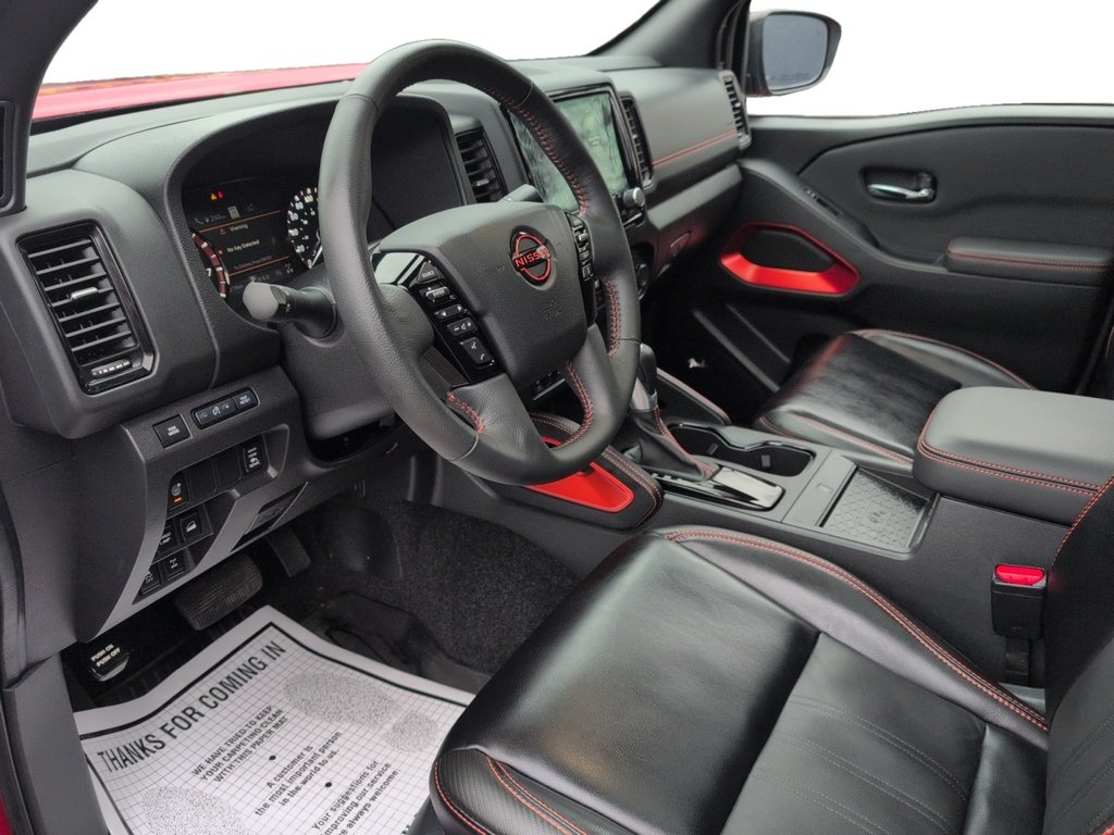 2024 Nissan Frontier PRO-4X - Luxury 4x4 !