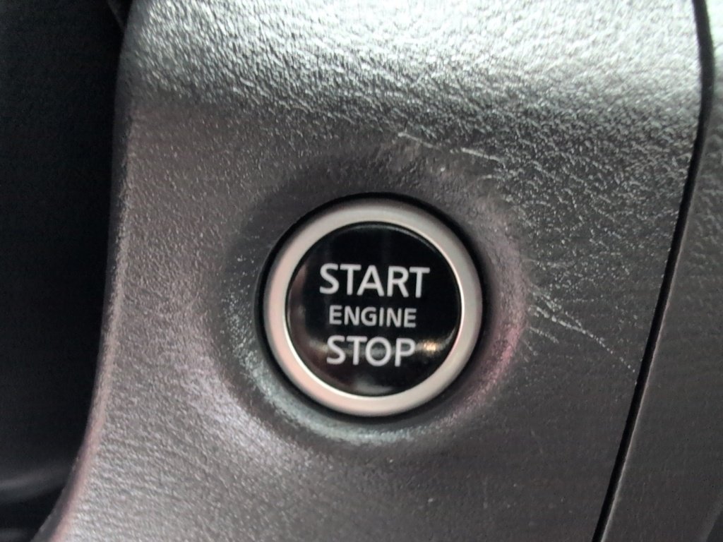 2024 Nissan Frontier PRO-4X - Luxury 4x4 !