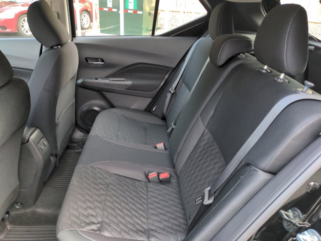 2025 Nissan Kicks Play SV! Demo Special!