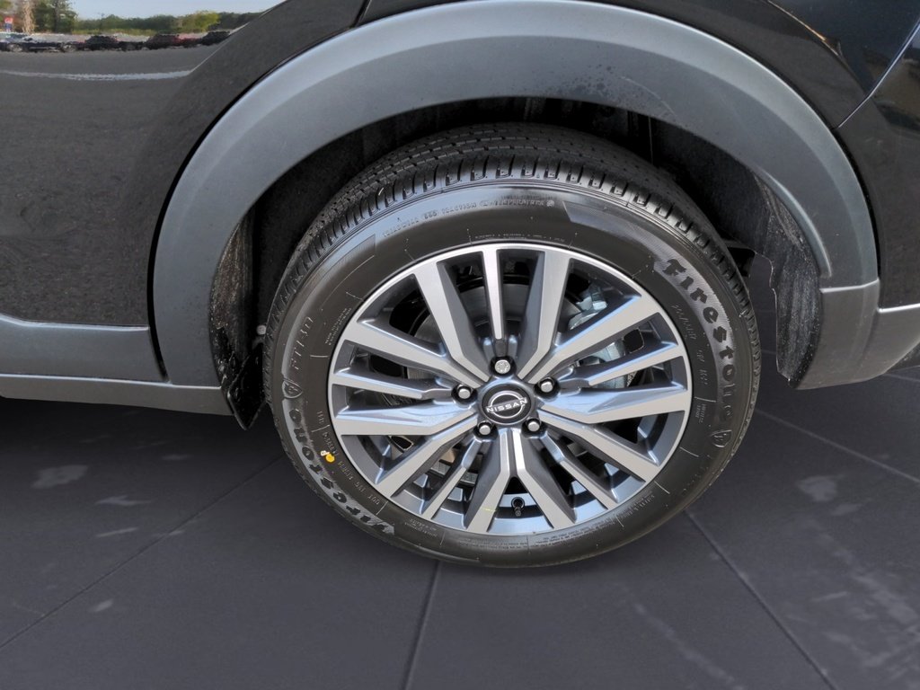 2025 Nissan Kicks Play SV! Demo Special!