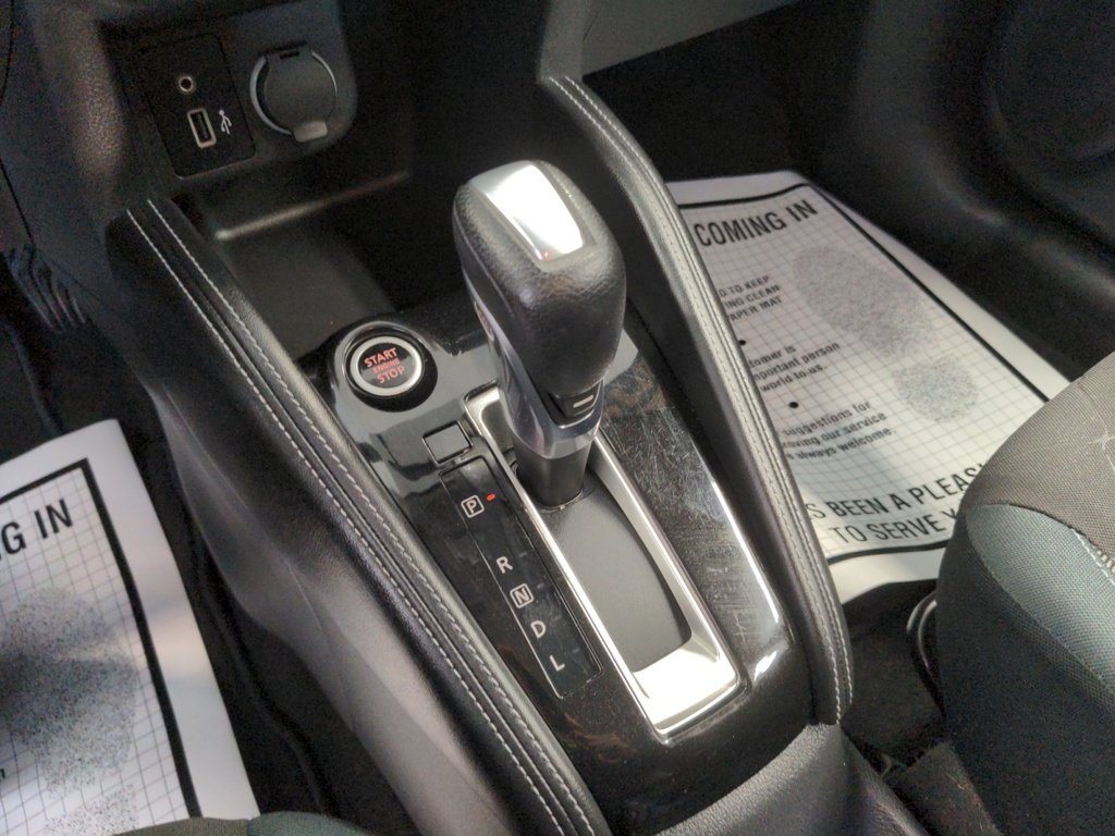 Nissan Kicks S LOW KMS 2019