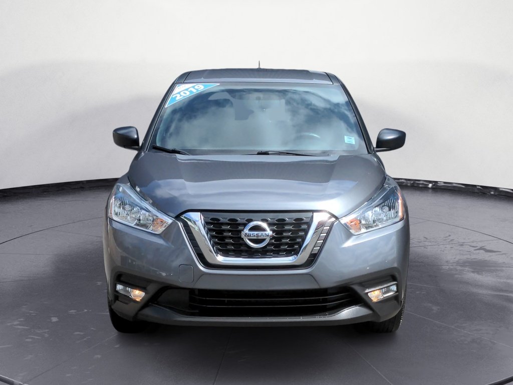 Nissan Kicks S LOW KMS 2019