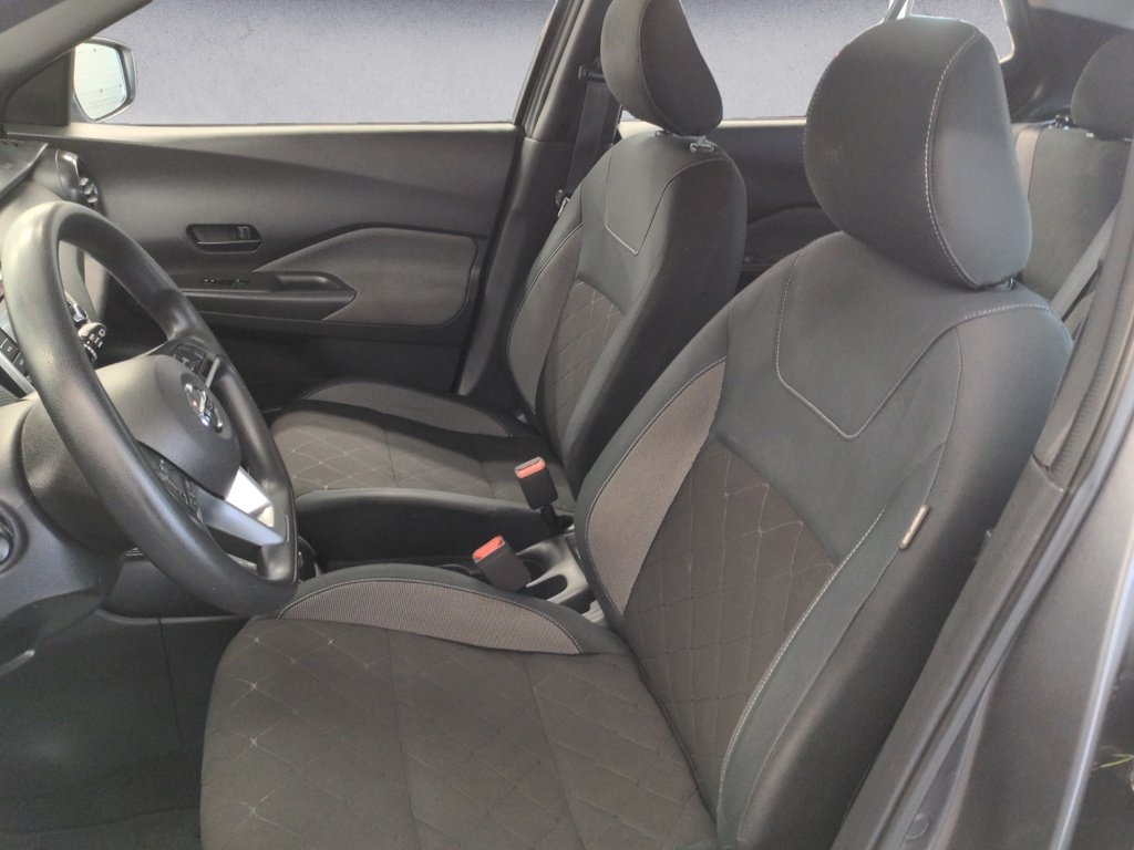 Nissan Kicks S LOW KMS 2019