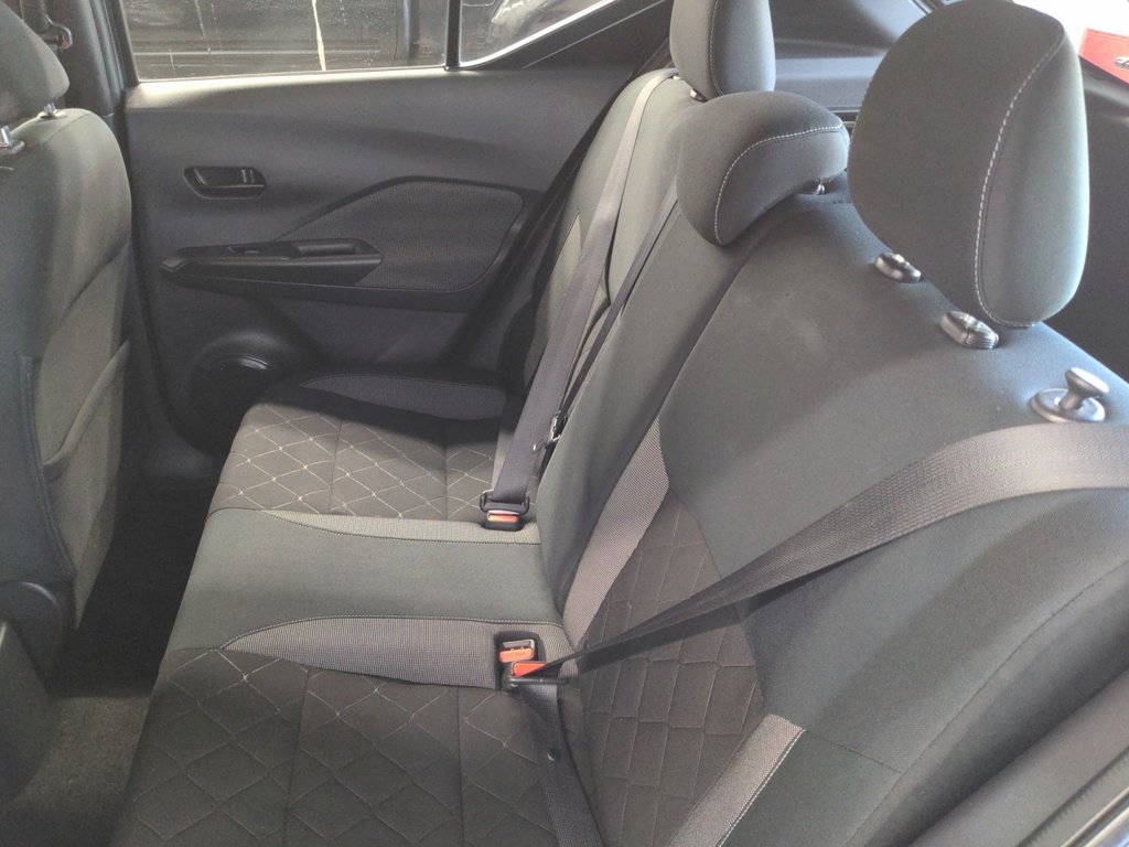 Nissan Kicks S LOW KMS 2019