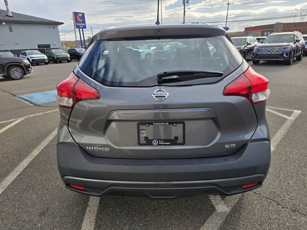 2019 Nissan Kicks SR