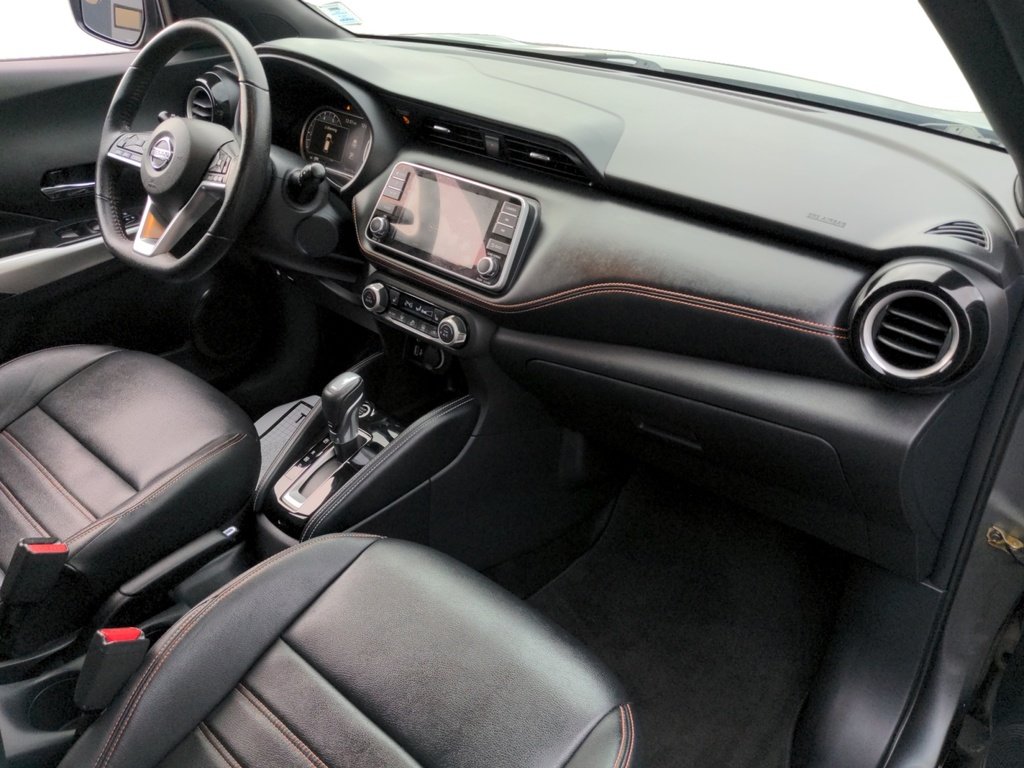 2019 Nissan Kicks SR!