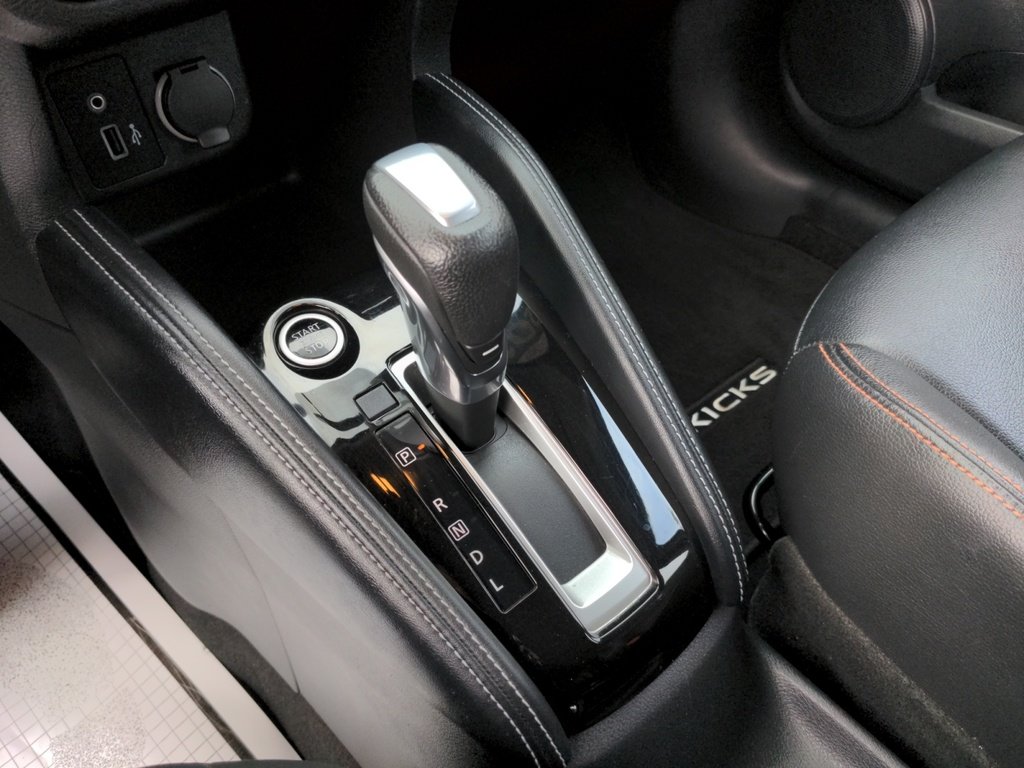2019 Nissan Kicks SR!