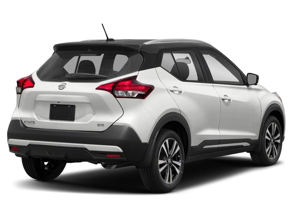 2020 Nissan Kicks SR LOW KMS!