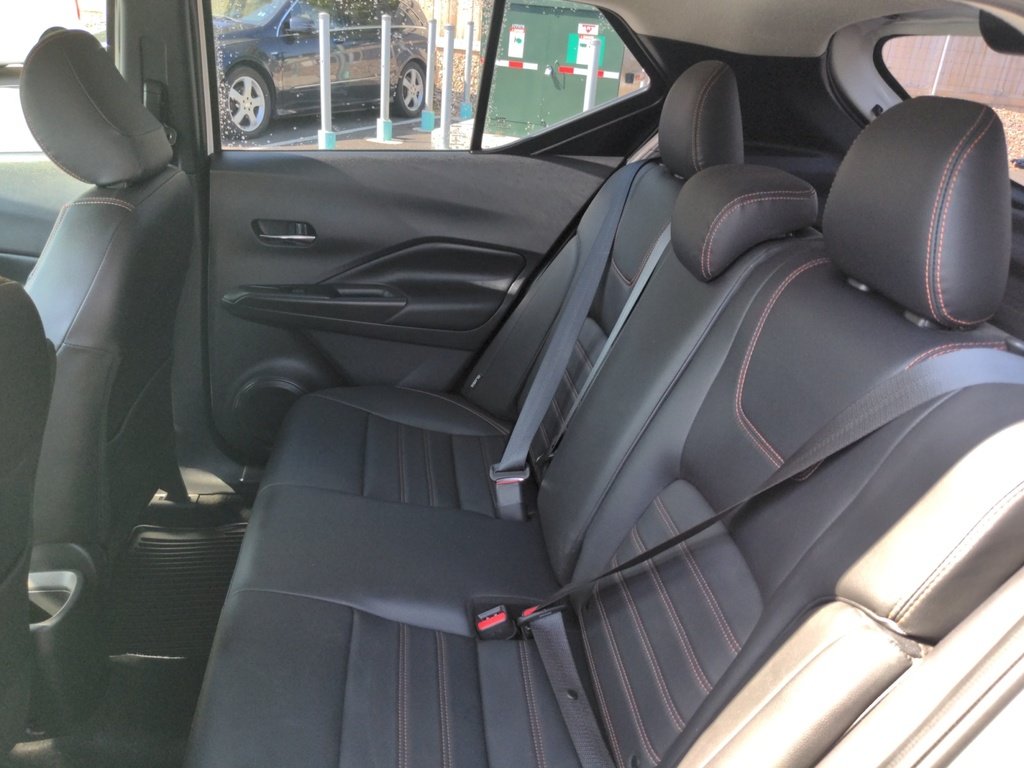 2020 Nissan Kicks SR LOW KMS!