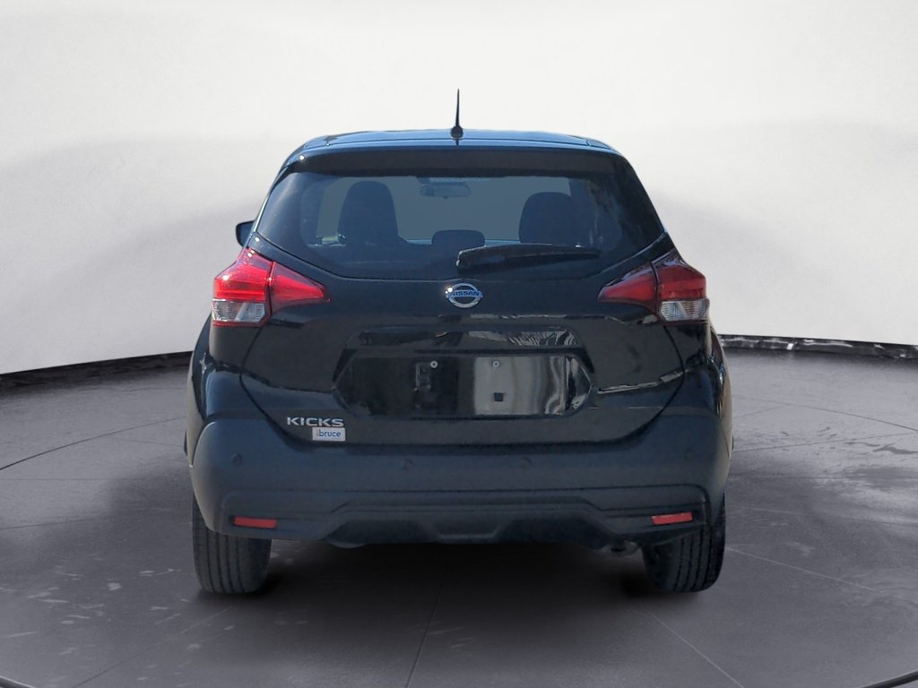 2020 Nissan Kicks S