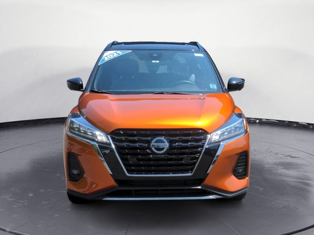 2021 Nissan Kicks SR LOW KMS!