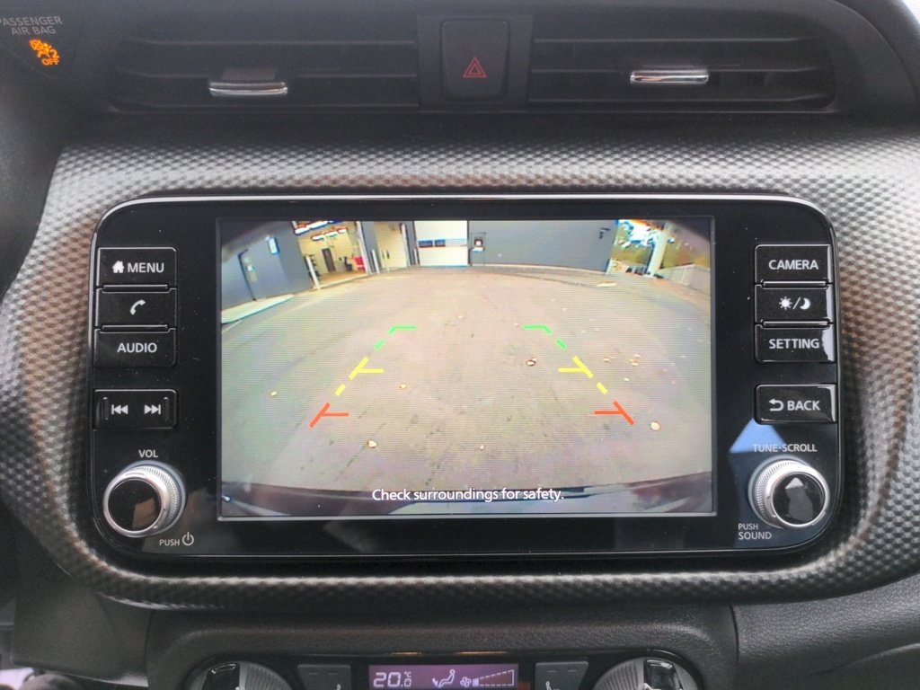 Nissan Kicks SV LOW KMS! 2021