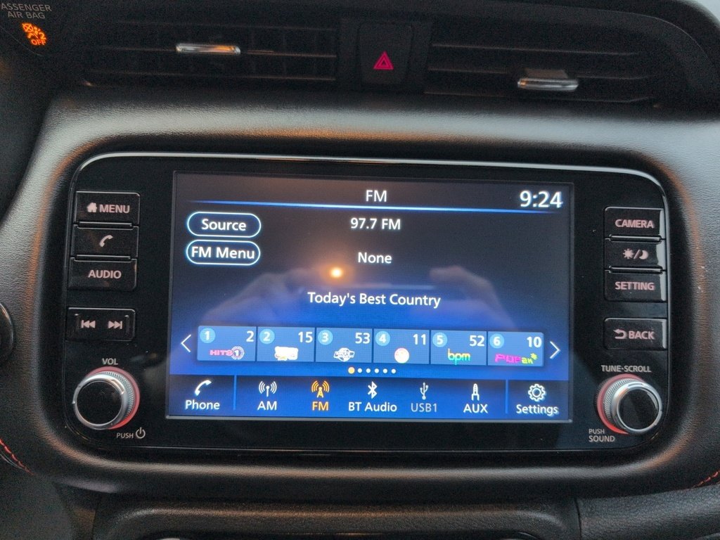 2021 Nissan Kicks SR LOW KMS