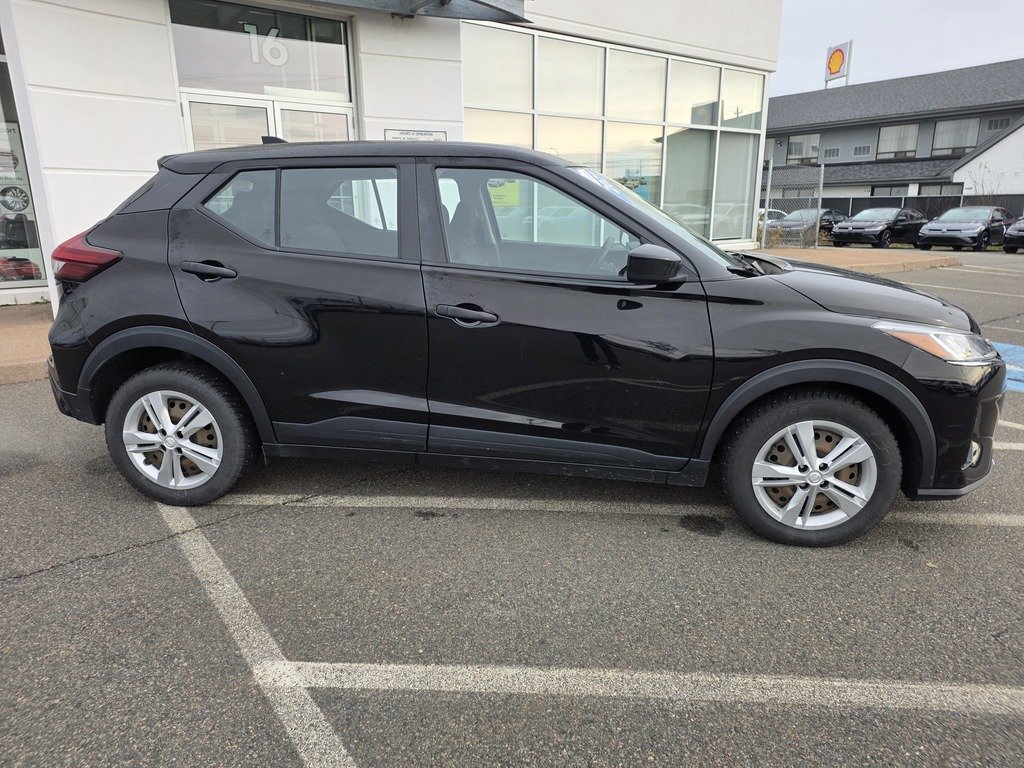 2021 Nissan Kicks S