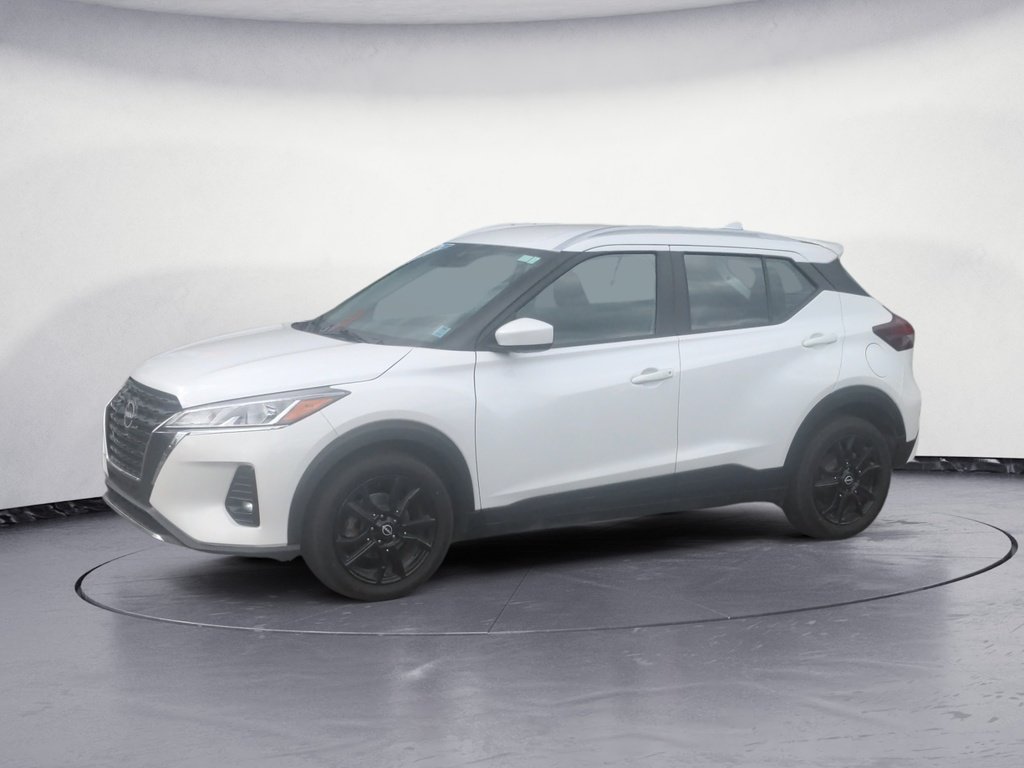 2022 Nissan Kicks SV PREM