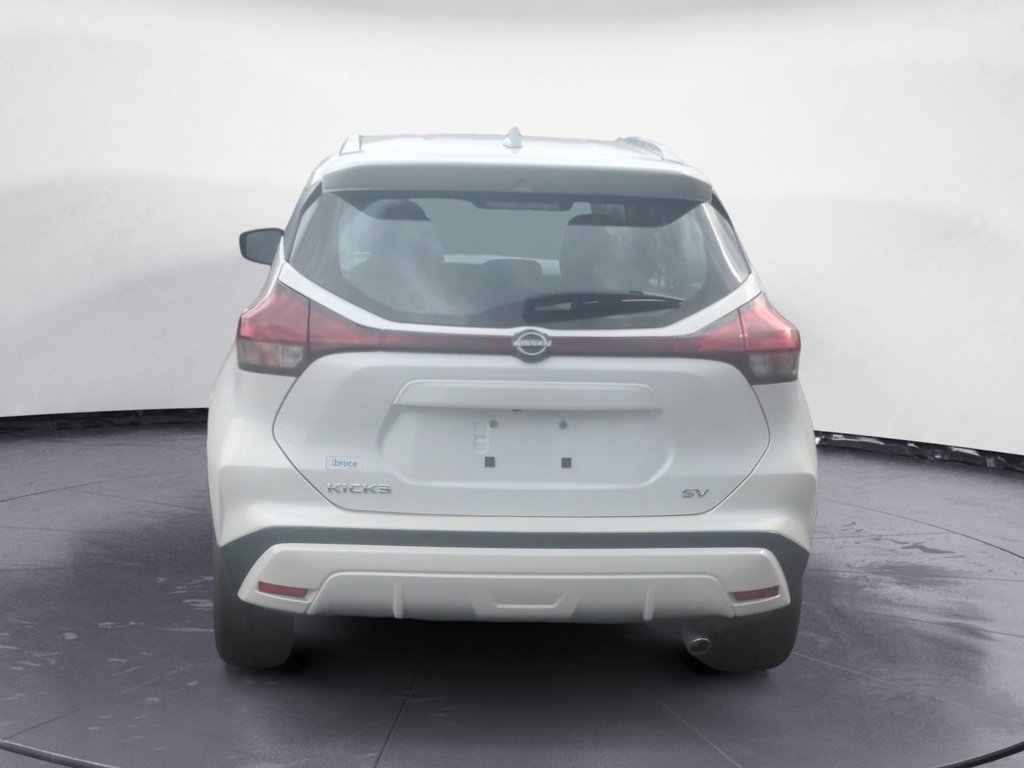 2022 Nissan Kicks SV PREM