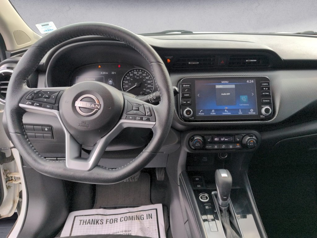 2022 Nissan Kicks SV PREM