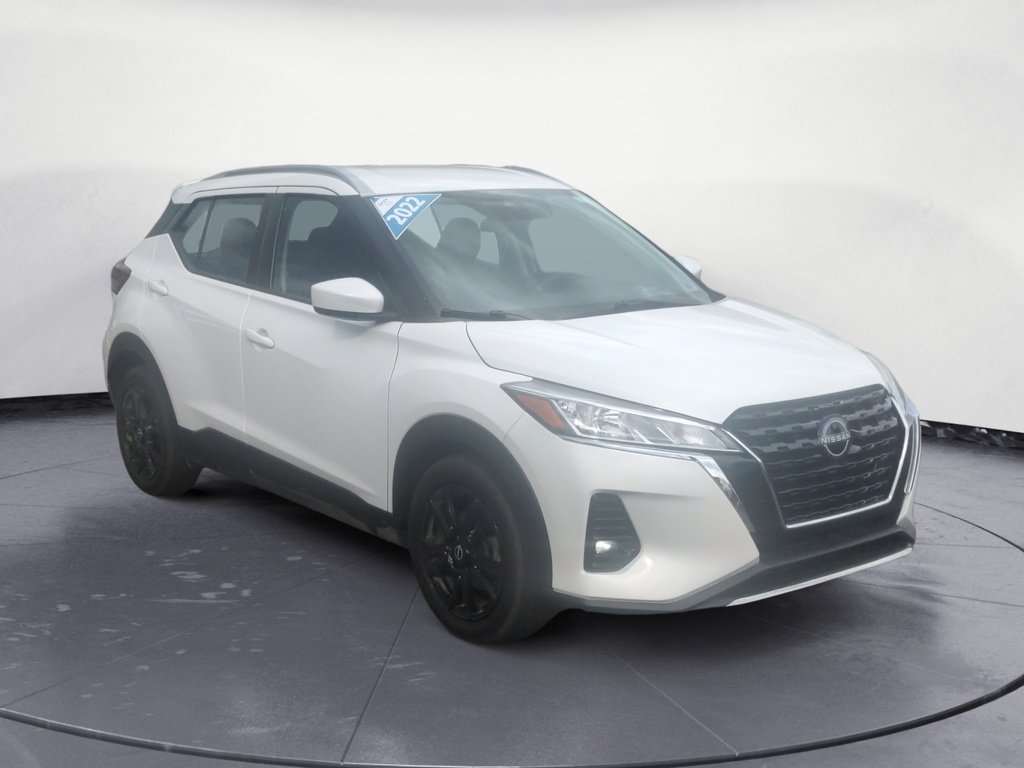 2022 Nissan Kicks SV PREM