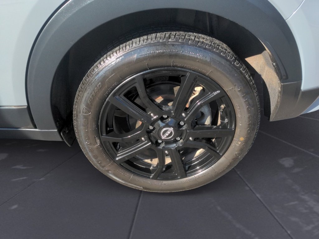 Nissan Kicks SR Premium LOW KMS!! 2023