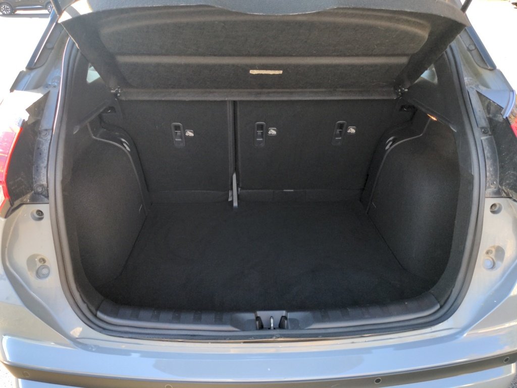 Nissan Kicks SR Premium LOW KMS!! 2023