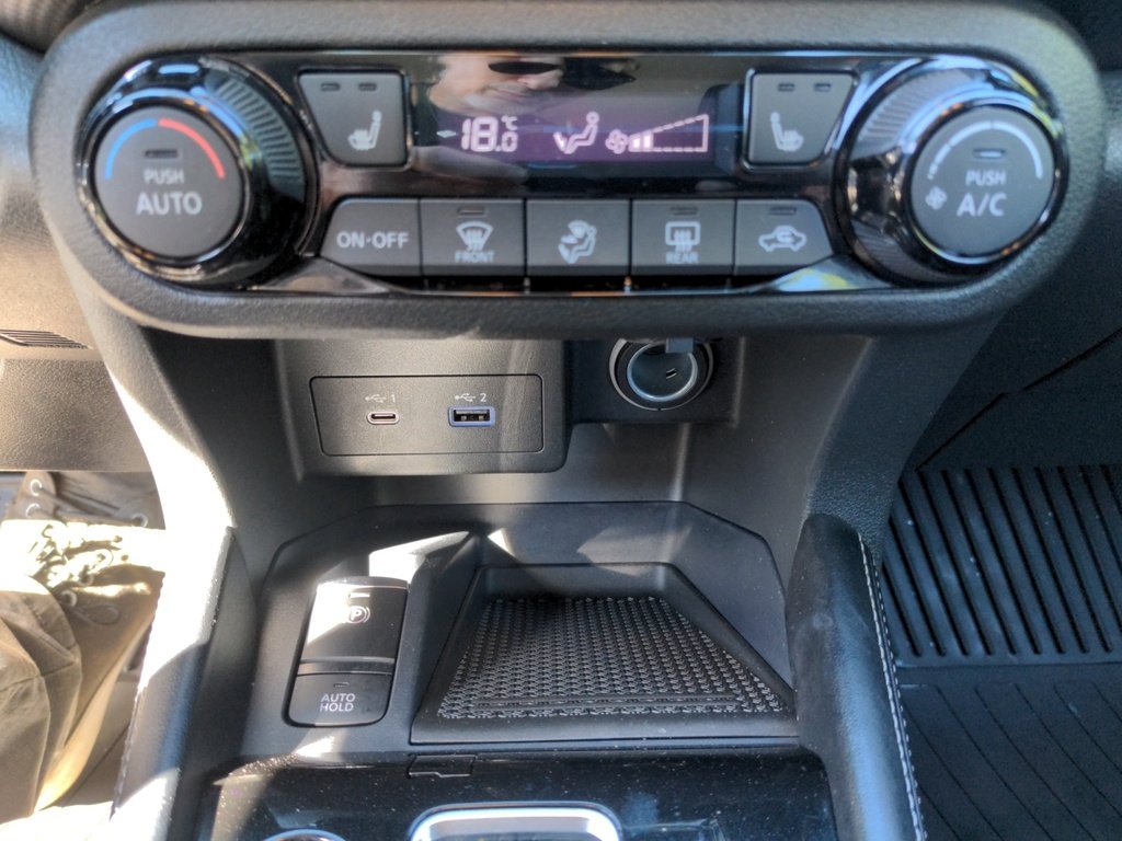 2024 Nissan Kicks SV DEMO Special !