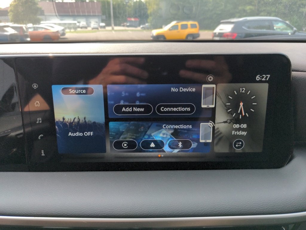 2025 Nissan Kicks S front wheel drive!