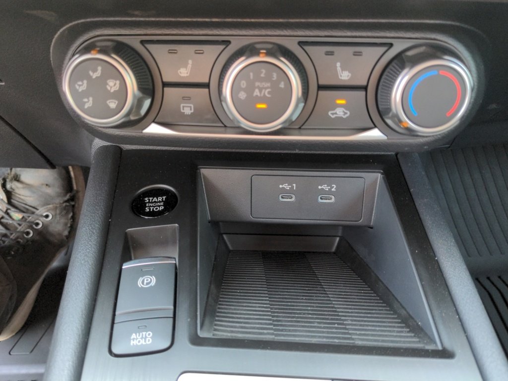 2025 Nissan Kicks S FWD - Demo Special