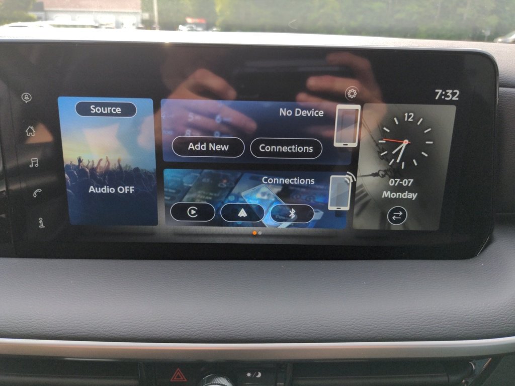 2025 Nissan Kicks S FWD - Demo Special